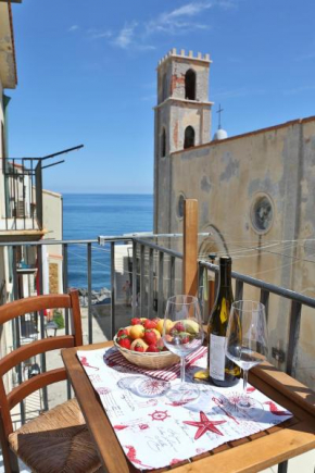  Casa cielo blu  Чефалу